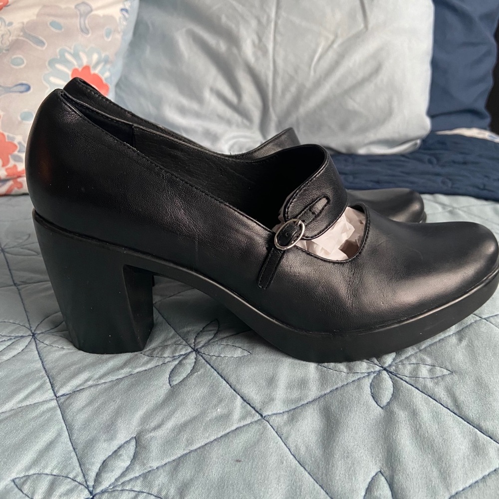 Dansko “TARA” Mary Jane Heel